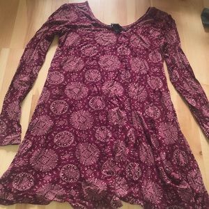 Forever 21 long shirt perfect with leggings.